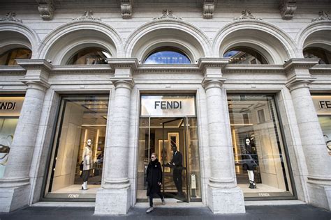 costo biglietto fendi a roma|Boutique FENDI Roma Palazzo Roma.